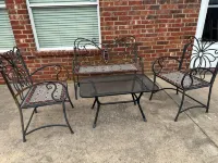 5-bedroom , 2 king beds , Media Room villa in charming Greenville - 3-Star