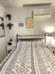420 friendly Cozy, Cute home - Condos