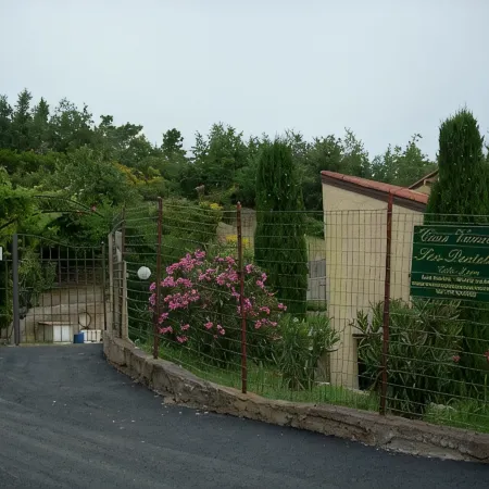 Two-room apartment in the countryside a stone's throw from the sea