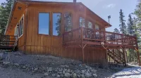 Mountain Base Camp, 2 Bedroom, Wood Stove Amazing Views, Middle of Everything