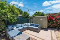 Charming top floor duplex with garden-patio. - Condos