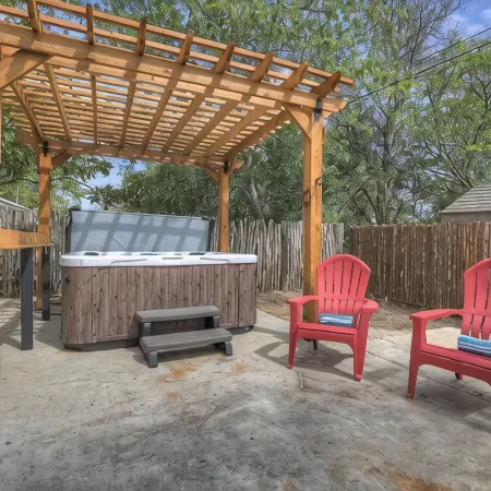 Eclectic Fun Haus with Hot Tub - 3 Min Drive to Main