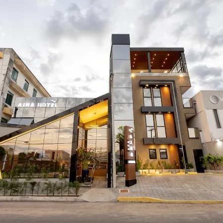 Aira Hotel