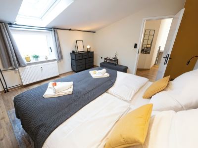 Old building oasis Fulda - quiet, central, terrace, train station 400m -