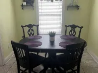 The Lewis House, Charming 3-bedroom house with WiFi and AC in lovely Leland. Hotels in Leland