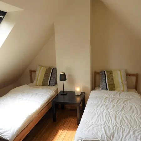 Quiet village, walking distance to the beach