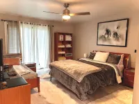 Cozy Ski On/Off Condo Located at Hunter Mountain Hotel a Hunter