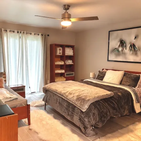 Cozy Ski On/Off Condo Located at Hunter Mountain Hotels in Hunter