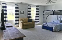 Restful Rustic Farmhouse on Lake Cumberland - WiFi
