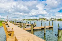 Relax & Unwind at Bama Beach Bum Vibes – Your Perfect Coastal Getaway 2 BR/2 BA! - บังกะโล