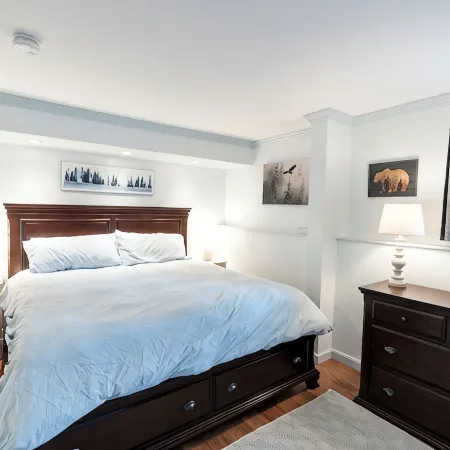 A Topnotch Stowe Experience - Stowe Condo with Free Resort Pool & Hot Tub
