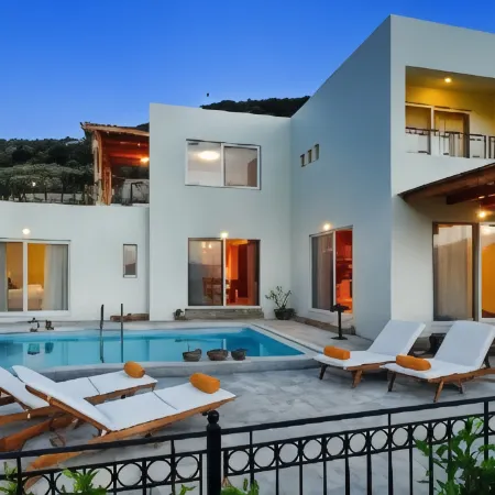 Spacious Villa with Private Pool and Sea View, Just 150 Meters from the Sea