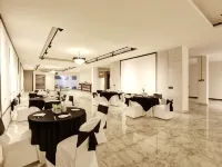 Saltstayz Premier - Cyber Hub Hotels near IndiGo