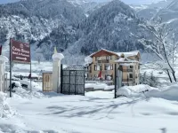 Hotel Czara Resort Sonmarg - Bergblick