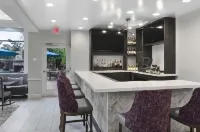 Hilton Garden Inn Jackson/Madison - С баром
