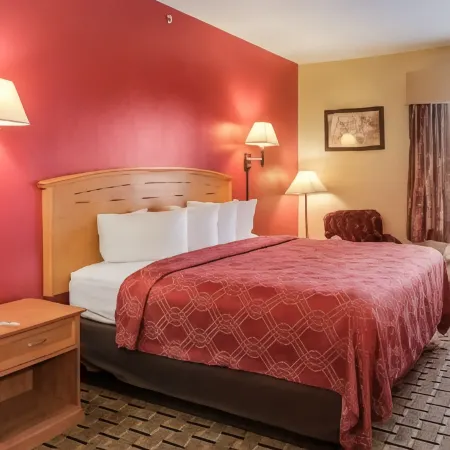 Econo Lodge Lubbock I-27