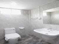 R 17 Living Hotel Отели рядом с достопримечательностью «Ратчадафисек»