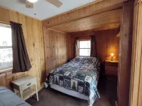 Pet Friendly! Lakeside Two Bedroom Cabin at Green Valley Resort