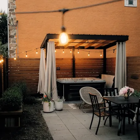 Four Bed Family Stay. Near Sight and Sound. Hot Tub. Full Kitchen.