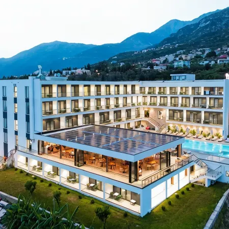 Black Diamond Hotel Dhermi