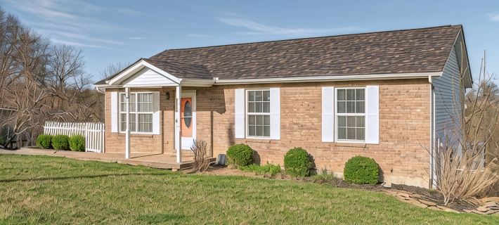 Rainbow Ranch: Family Friendly 4 Bedroom in Lovely Williamstown, 5 min to ARK! Hotels in Williamstown
