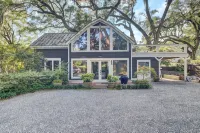 The Barn at Linwood - Tucked away in old downtown Summerville. A special getaway - 4-Star
