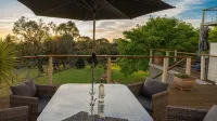 Mount Eliza Sunset Apartment - Kitchens