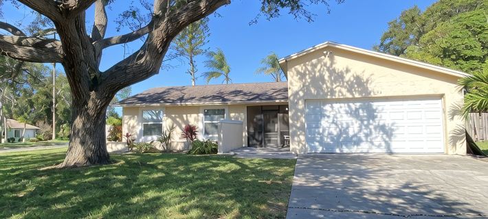 Sunshine Oasis 2 With Heated Saltwater Pool Just Minutes to Gulf Beaches ブレーデントンのホテル