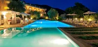 Apulia Hotel Baia dei Faraglioni Resort - de playa