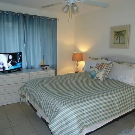 Luxury Villa steps from Venice Beach Children friendly