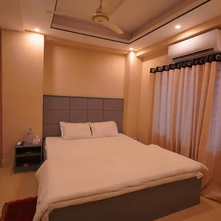 Hotel Grand Usman