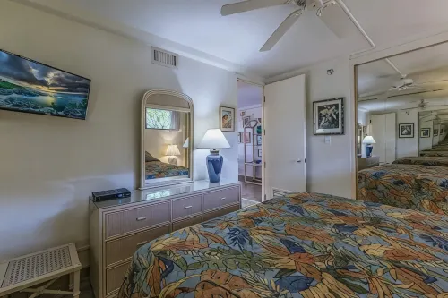 Oceanfront, adjacent to North Ka'anapali Beach, Central A/C! Newly reduced rates