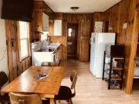 Lakefront Cottage 2 min to downtown - 3-Star