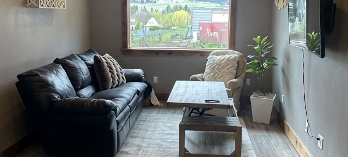 Country 2-Bedroom Cottage with a gorgeous view Hotels in Latah County
