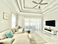 Newly builded house with a pool in Naples Park - 4 stjerner