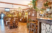 Gostiny Dom Hotel - ที่มีบาร์