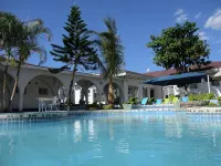 Blue Lagoon Lodge Blantyre - Pools