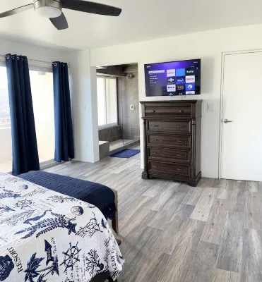 Updated 1Br/1BA - "Hillside Getaway"