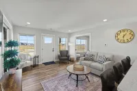 Country Club Cottages - 1703 - Homestays