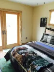 Whiteface Cottage on the AuSable.            See Pics - Country Houses