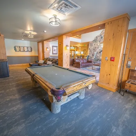 8594 Expedition Station 1 Bedroom Condo by RedAwning
