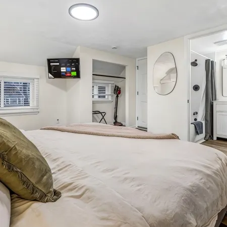 New! Renovated 1BR w/ King: Modern Comfort