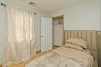 Cozy 3-bedroom Duplex2 in beautiful Springfield with WiFi, central AC - 3-Star