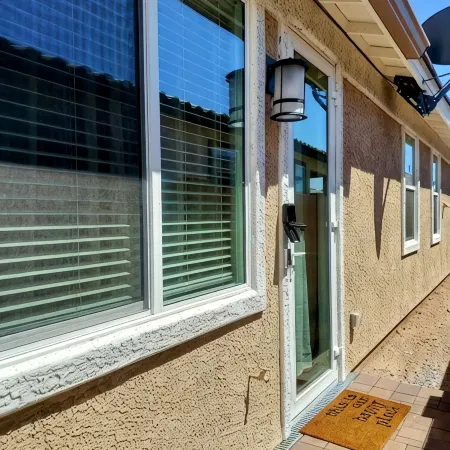 Cozy 1-Bedroom Getaway with 2 Comfy Beds – Perfect for Relaxation!
