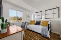North Austin Oasis near Domain  20 min to Downtown - 부티크