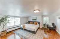 Unique Cottage + King Bed + Kids toy room - 4 stjerner