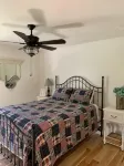 New 2-bedroom "Kentucky Country" vacation home 10 minutes from Bowling Green - Homestays