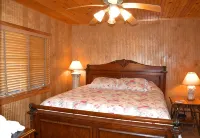 6 Bdrm 5 Bath Sleeps 14 Ski in and Ski out Slopeside! - バルコニー