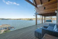 "LAKEVIEW": No Steps, Hot Tub, Boat/Swim Dock, Elevator - Boutique