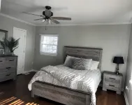 Entire beautiful home w/ great location! - Homestays